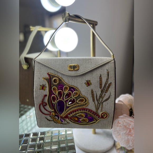 modern picnic Handbags - Modern Picnic vintage bag